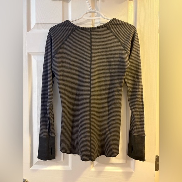 Lululemon Striped Long Sleeve Top size 4 - Picture 6 of 6